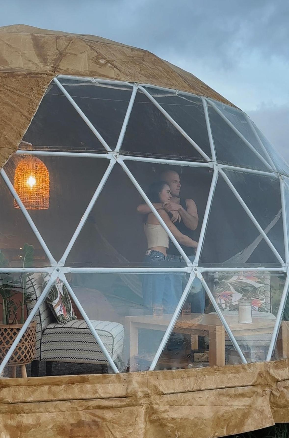 فندق 1 Waipu Off-Grid Eco Seaview Geodesic Glamping Dome المظهر الخارجي الصورة